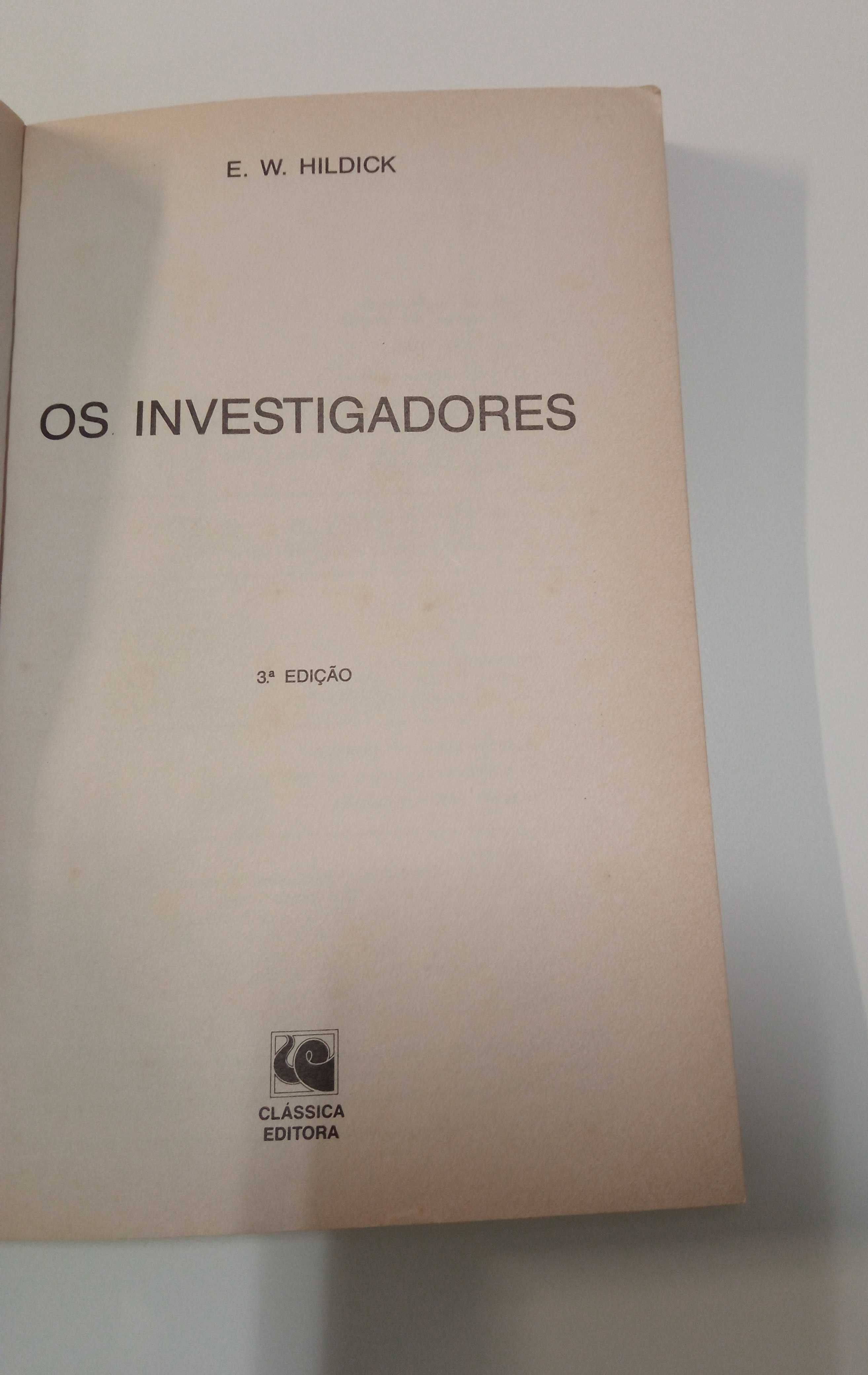 Os Investigadores, de E. W. Hildick