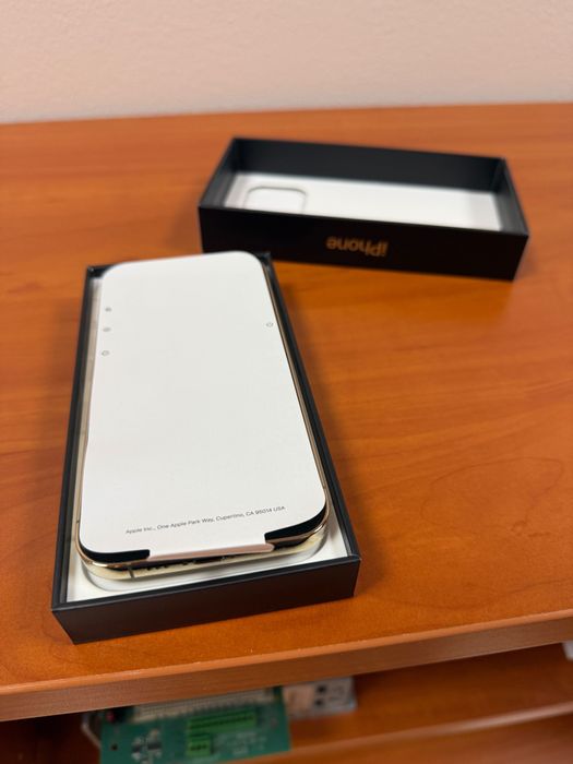 iPhone 13 PRO 256 Złoty 256 GB