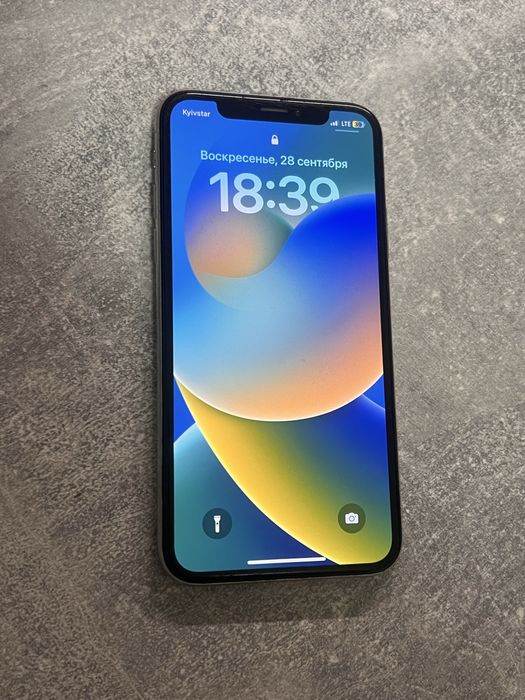 Продам IPhone X /айфон х / айфон икс 64 gb white neverlock