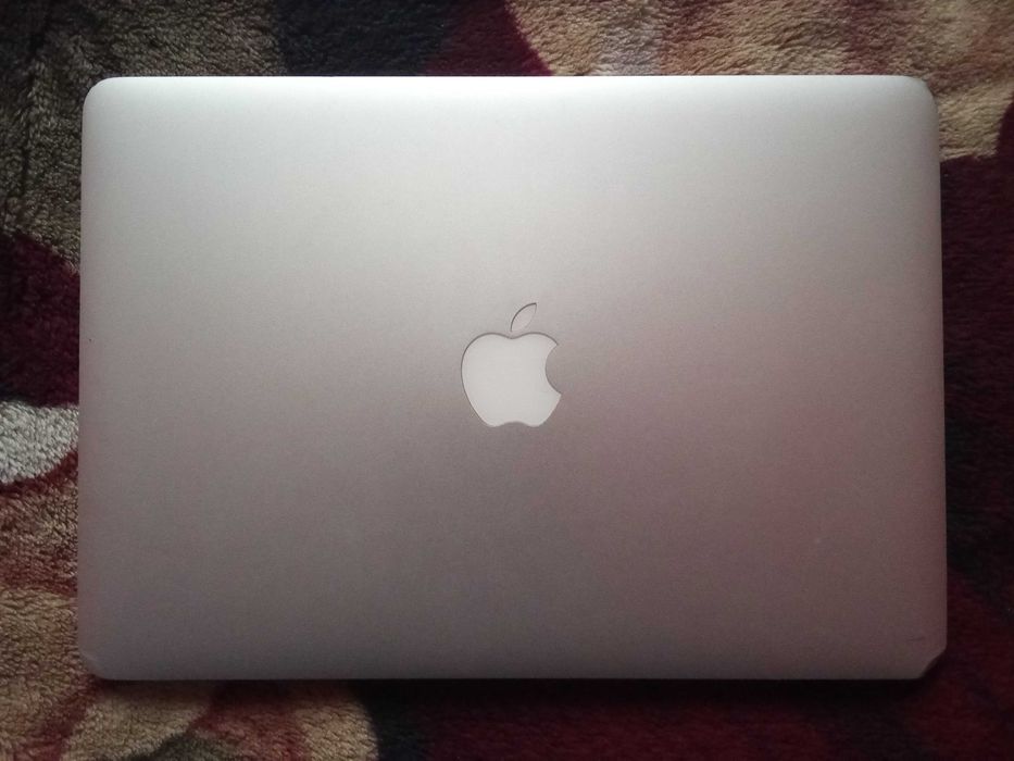 Macbook air 2011 Windows 10