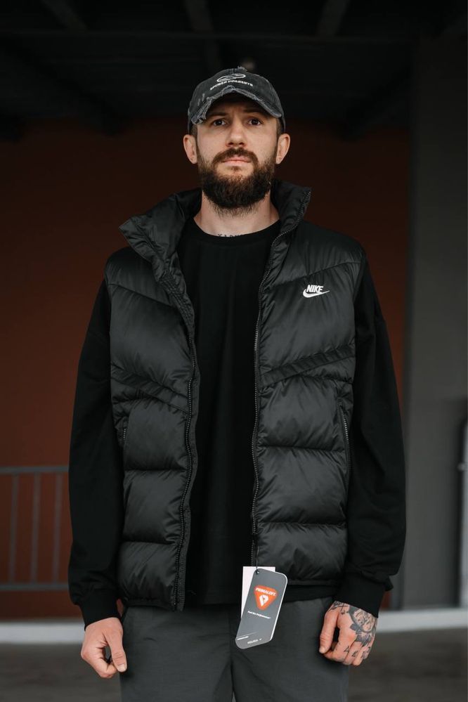 Жилетка Nike Storm-FIT Windrunner Primaloft-Field/ жилет найк на осінь