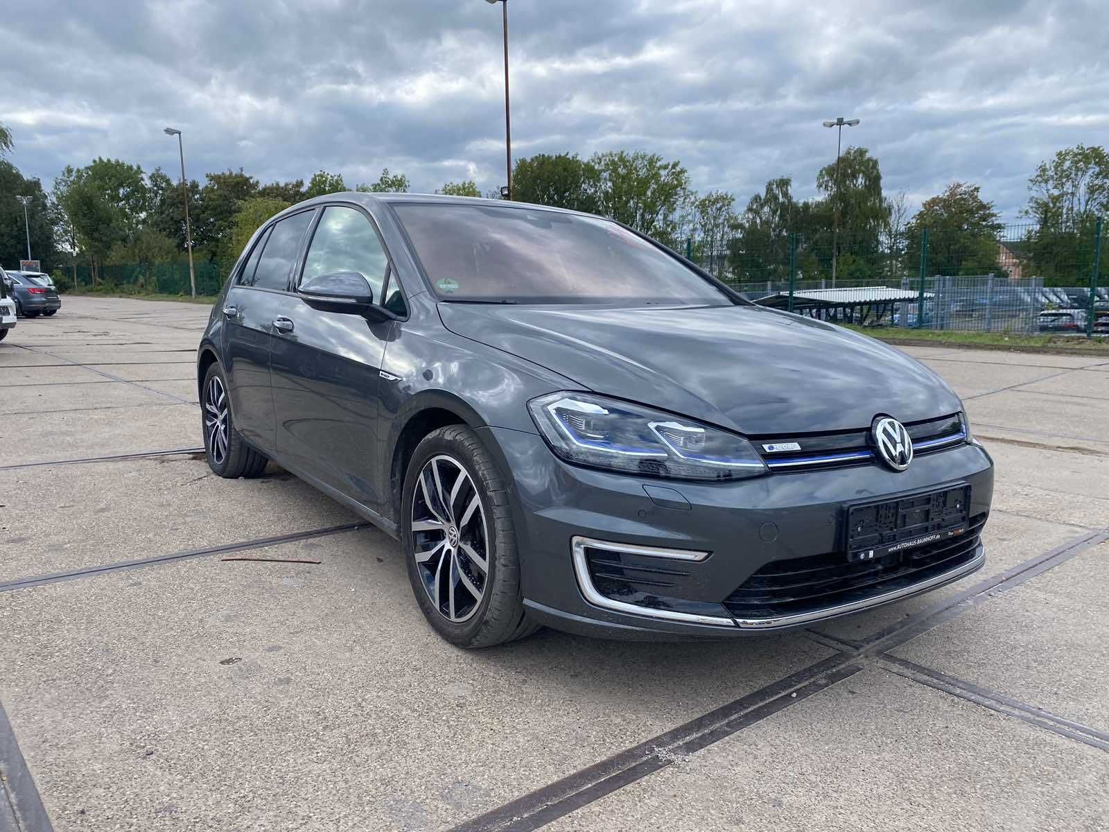 Volkswagen e-Golf 2020 р.в. 35.8 kWh (136 к.с.) • Highline