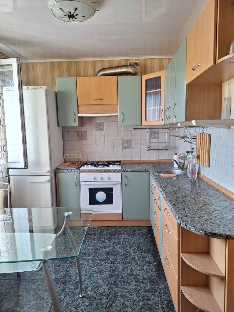 Новый Эксклюзив! 3 кв с капремонтом  м.Студенческая 5 мин. в 522 м/р.