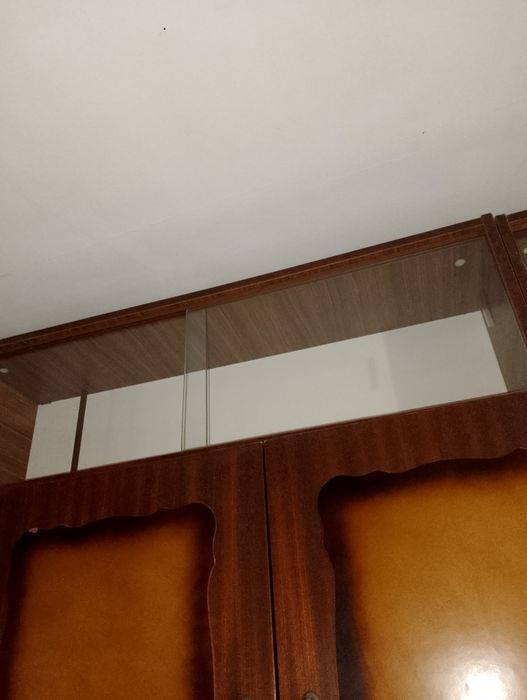 Продам книжные полки б.у.