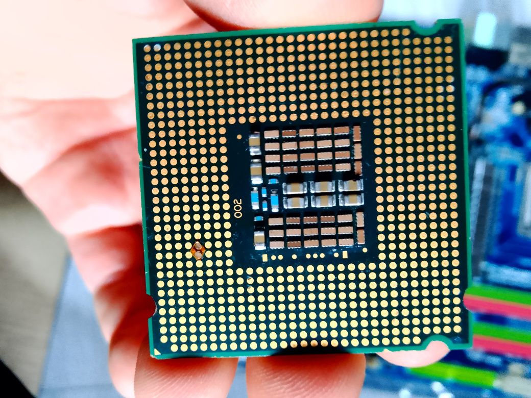 Процесори Intel Core Quad і Xeon