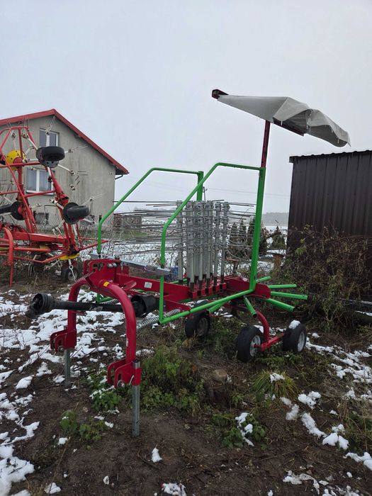 Zgrabiarka karuzelowa