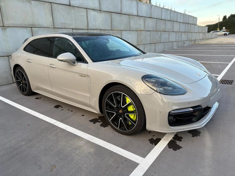 Porsche Panamera Sport Turismo Turbo S E-Hybrid