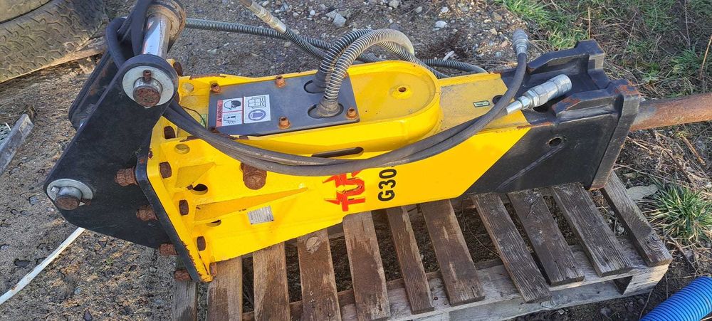 młot hydrauliczny do koparki koparko ładowarki młot do kucia TUR 30