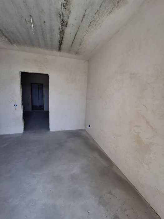 Новобудова 54м2  ЦЕНТР Продам 1 кім квартиру
