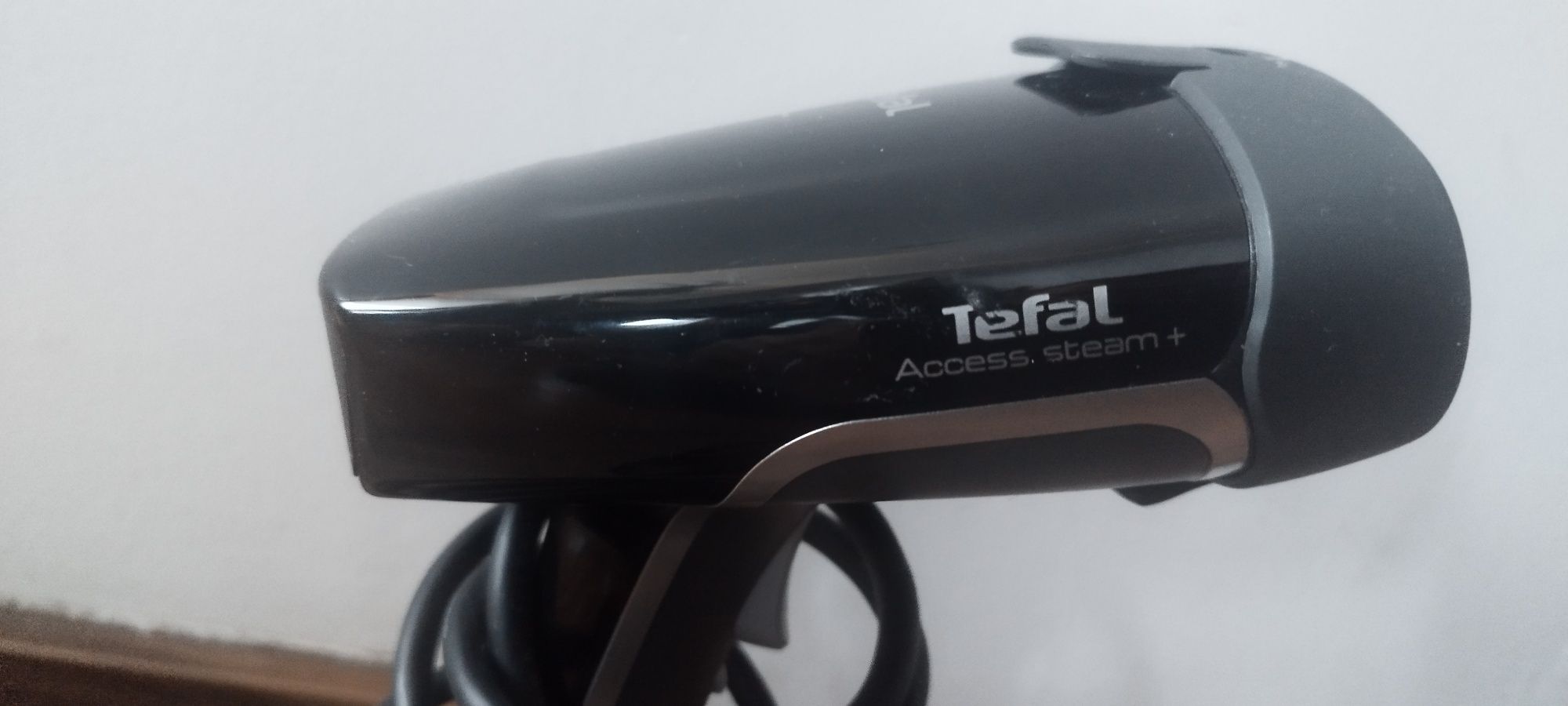 Parownica Steamer do ubrań Tefal Access steam+  DT8150