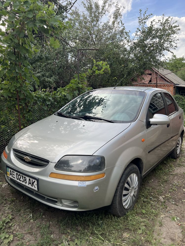 Продам Aveo T200.
