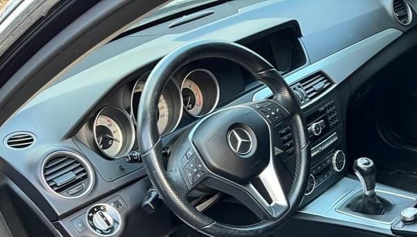 Deska poduszki Mercedes w 204 coupe