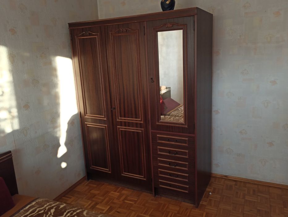 Szafa retro lata-80