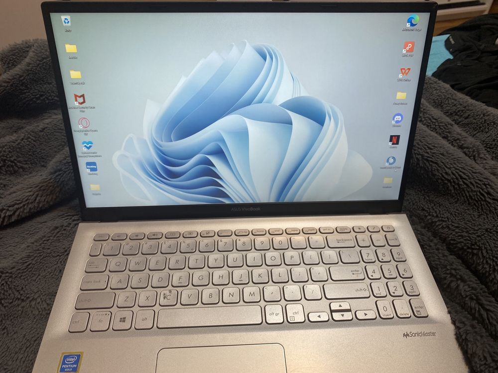 Asus Vivobook 15