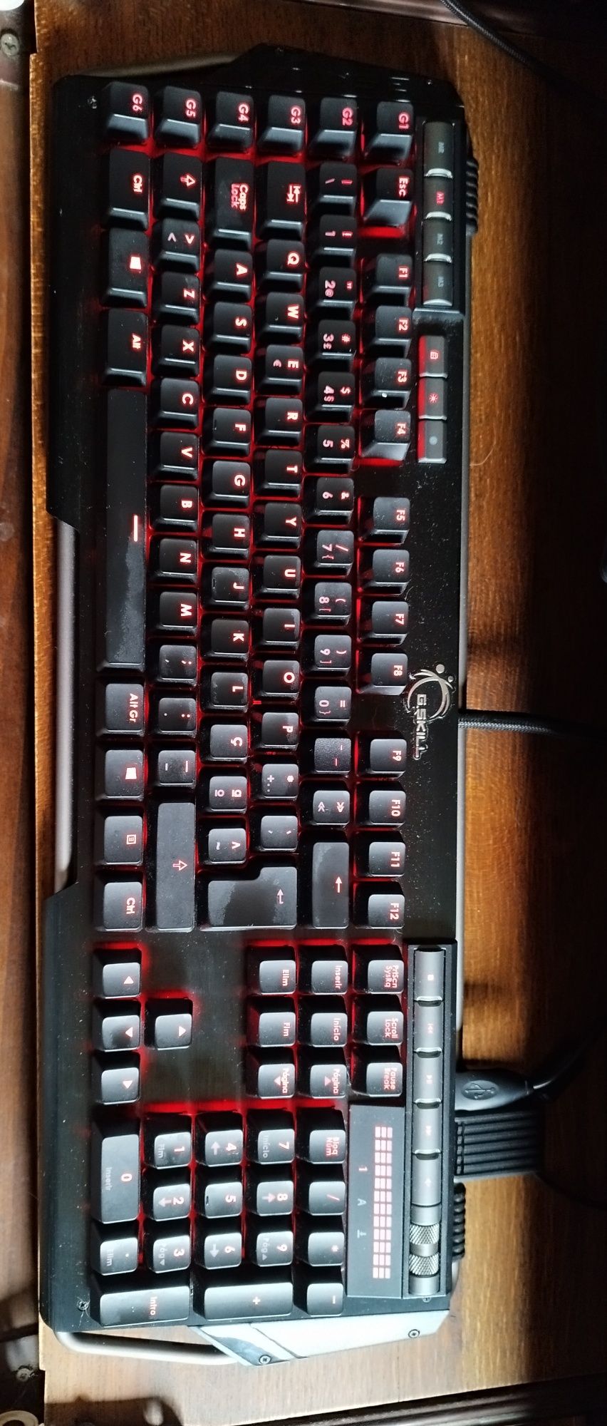 KM780 MX, Cherry MX Red teclado mecânico