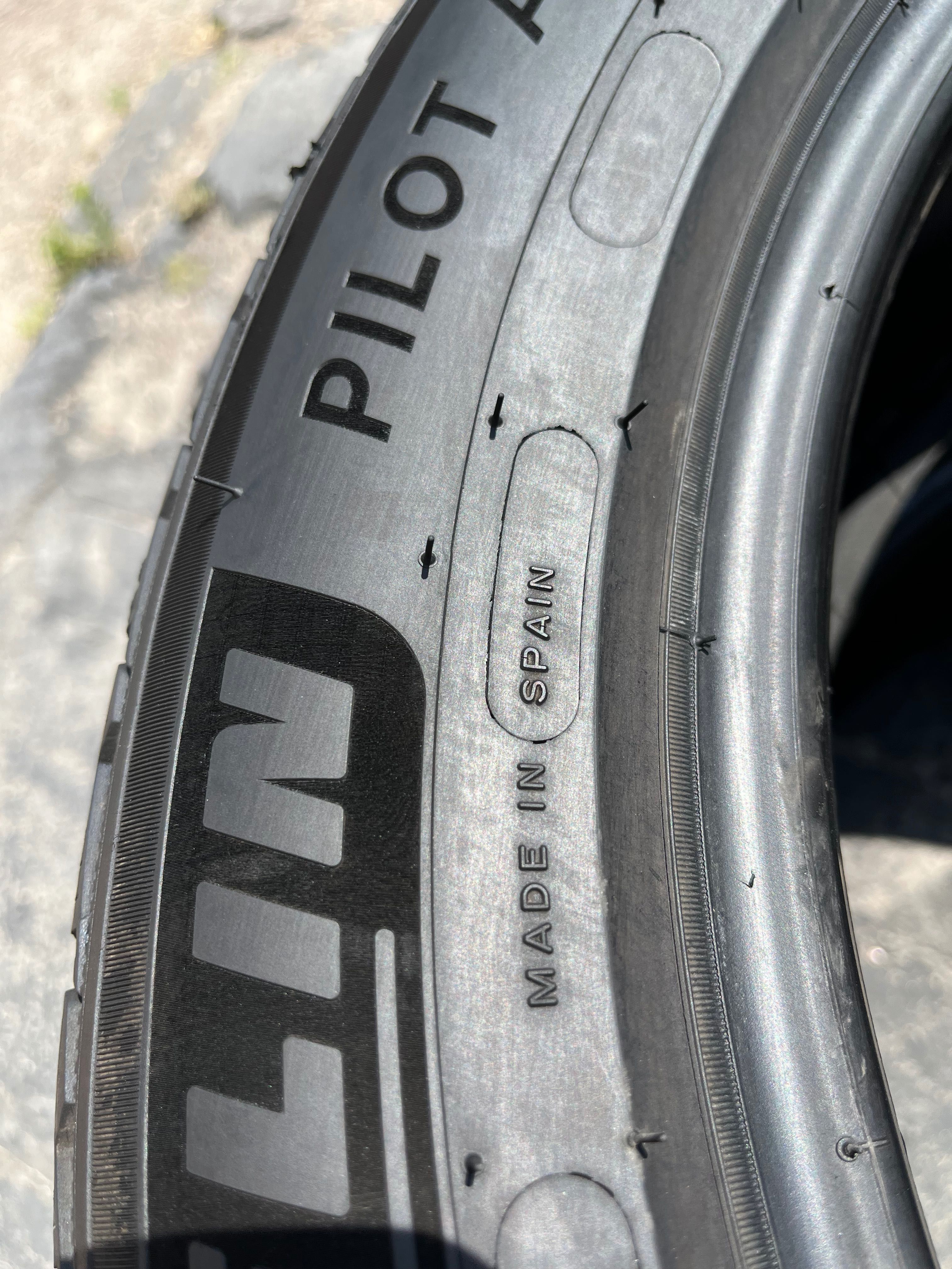 Резина 225/55 R18 Michelin Pilot Alpin5 4 зимние шины
