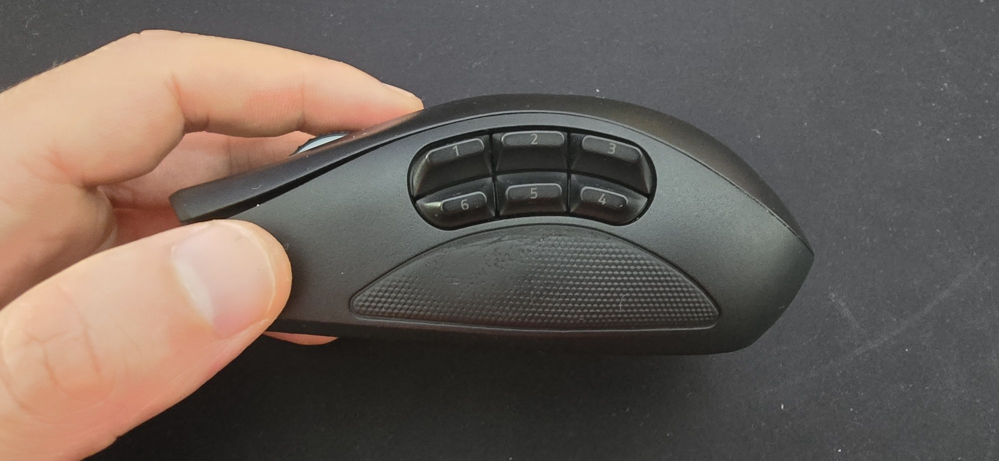 - Razer Naga PRO