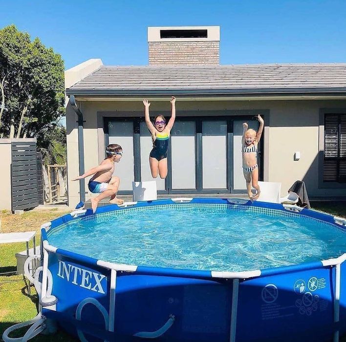 Оплата частинами! Наливний та каркасний басейн зі складу РОЗПРОДАЖ