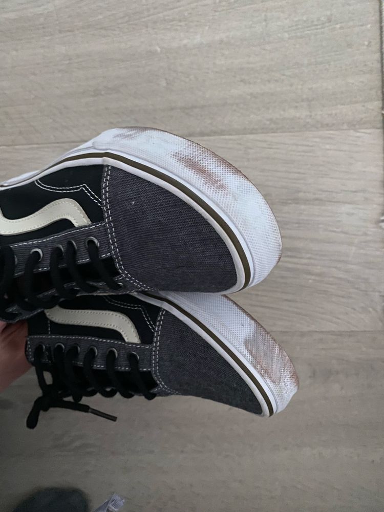 Оригінальні кеди Vans. Old school