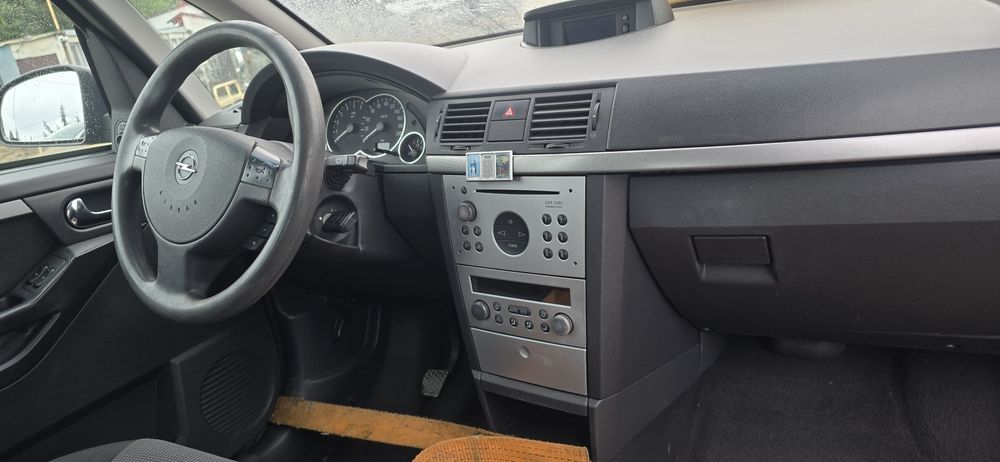 Drzwi zderzak klapa panel sanki Opel Meriva  części