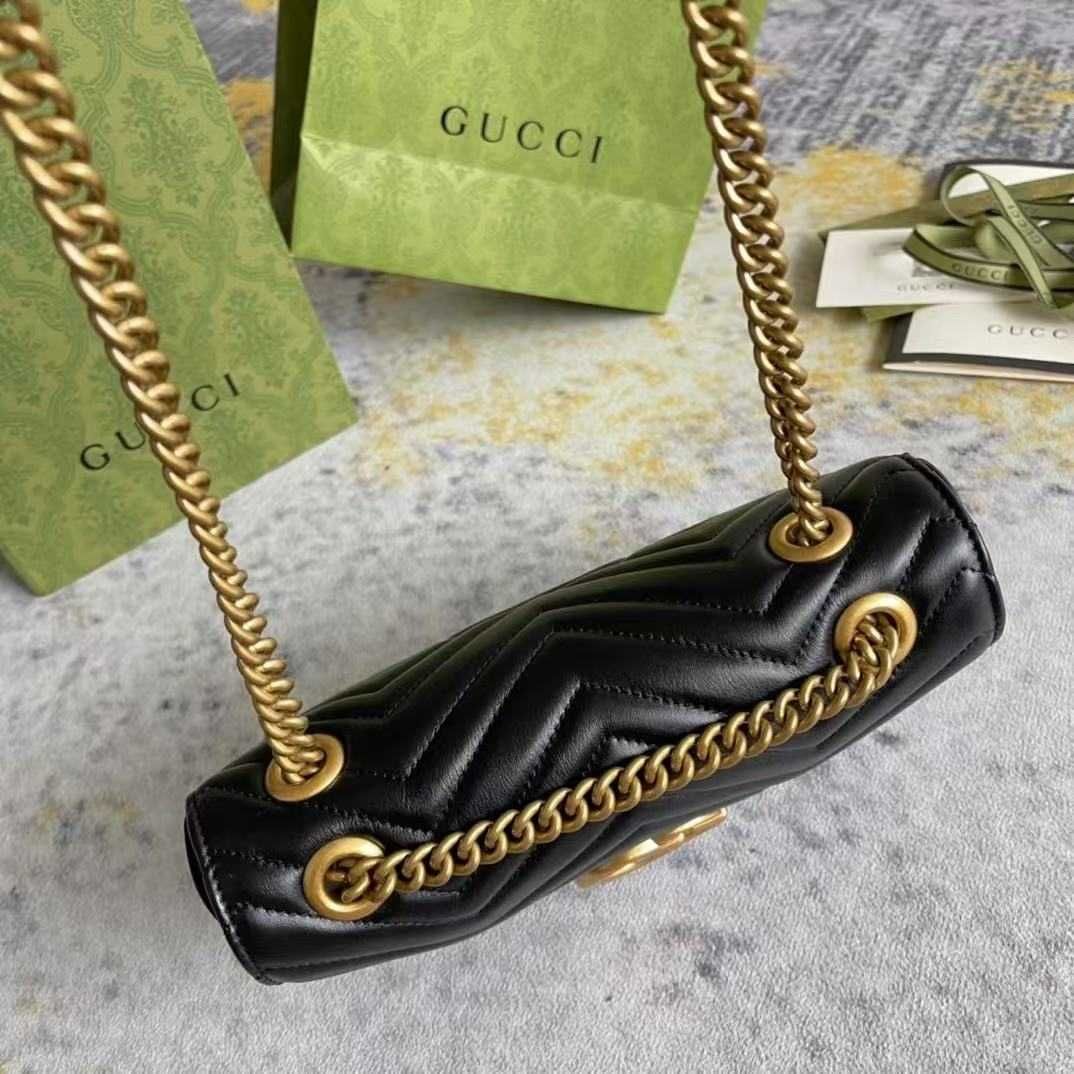 GUCCI GG Marmont Chain Flap Bag