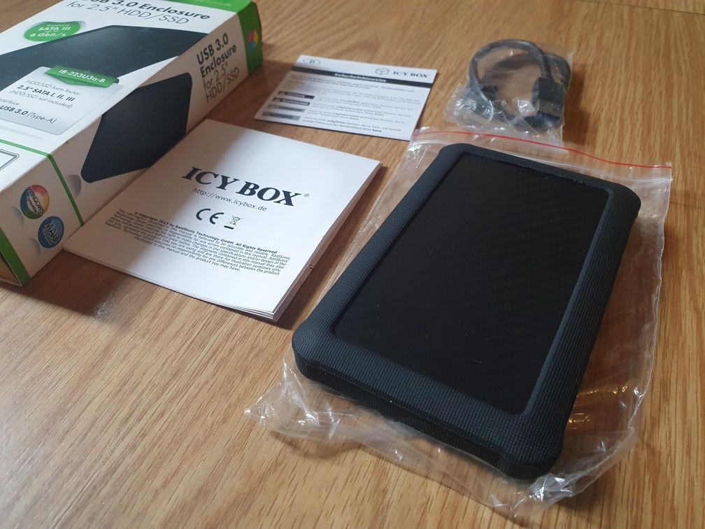 Dysk przenośny  1TB HDD nowoczesny do konsoli kazdej telewizora laptop