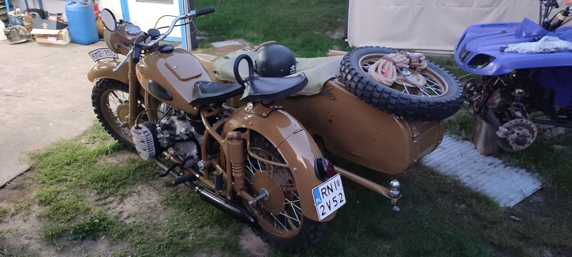 K-750 motocykl z wózkiem kmz ural dniepr m72