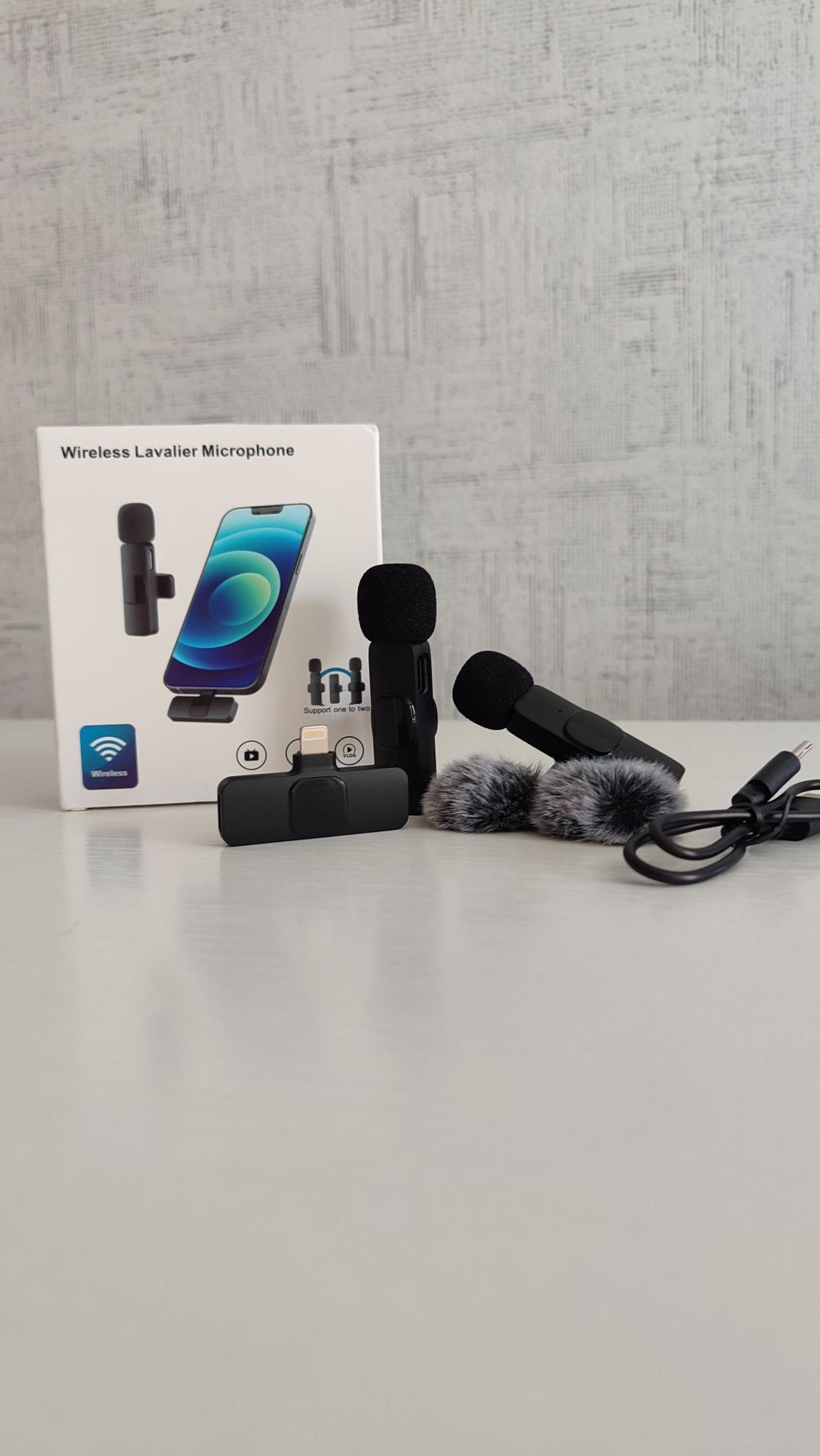 Wireless Lavailer Microphone iPhone