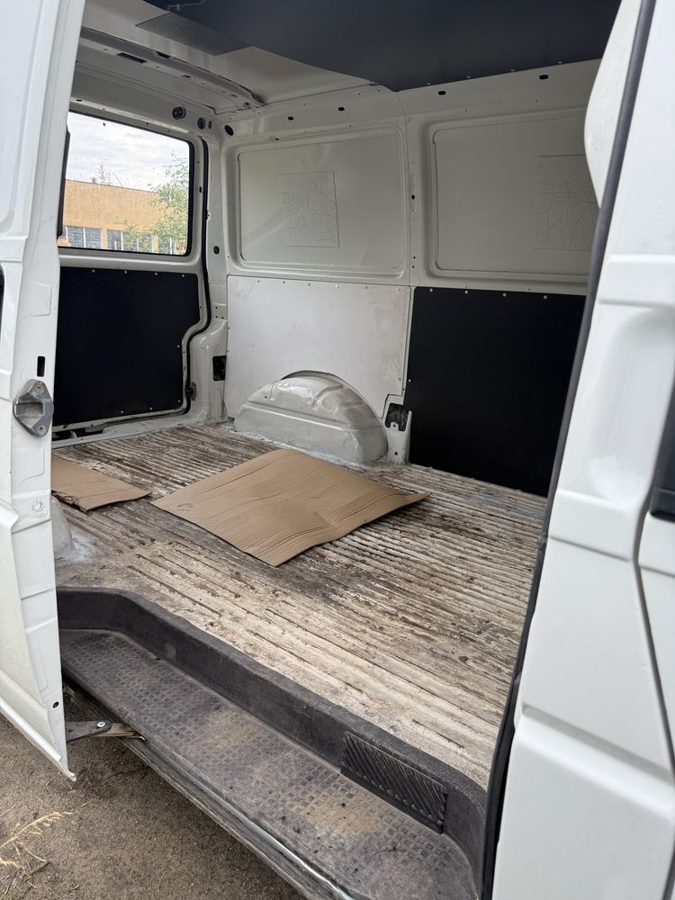 Sprzedam volkswagen transporter T4, 2,4 D, 6-osobowy,