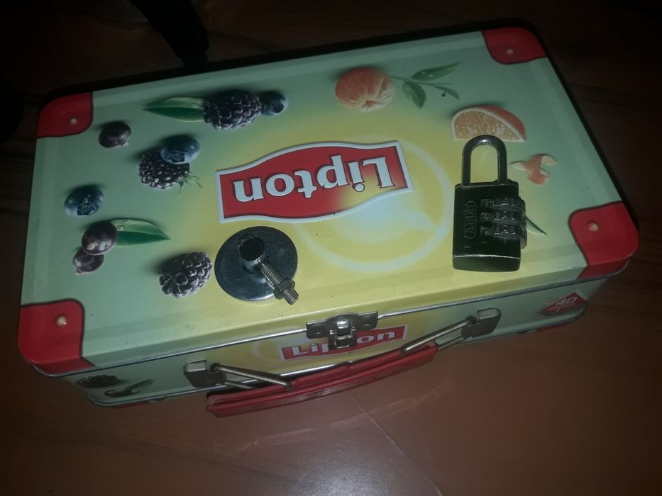 Сейф металевий Lipton маска під чай