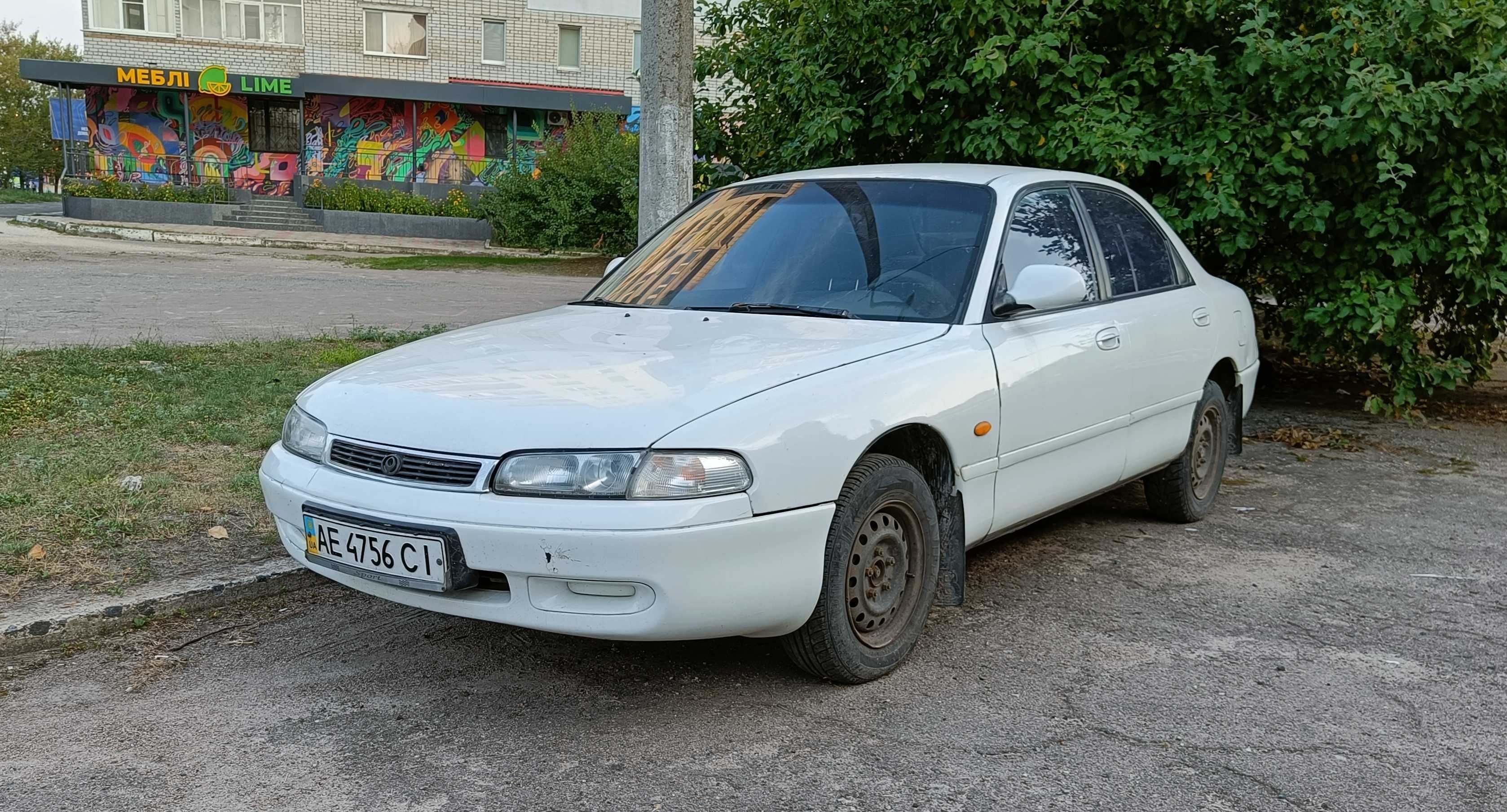 Продам легковий автомобіль Mazda 626