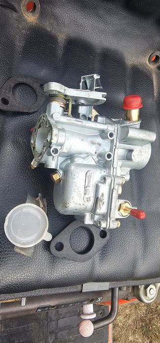 Carburador novo renault 4L e bomba de gasolina nova