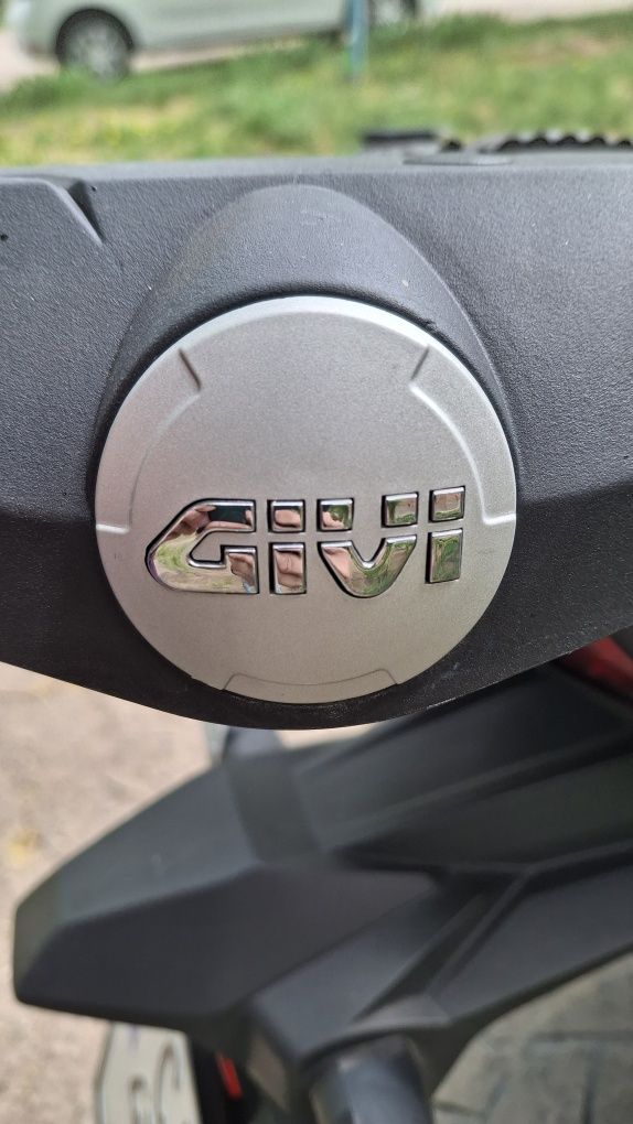 Кріплення  для центрального кофру Givi 1192 FZ