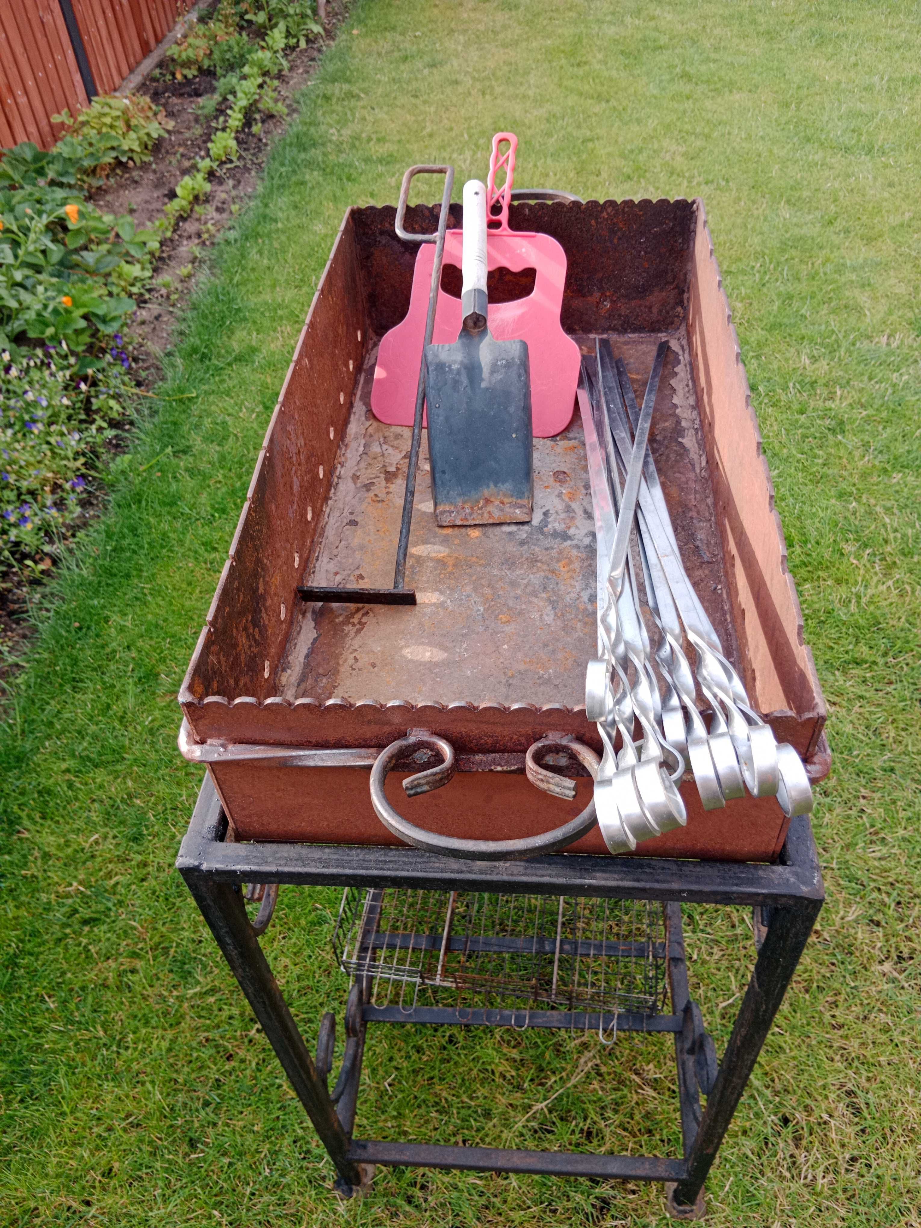 Sprzedam mangal 65x35x15 (grill węglowy)