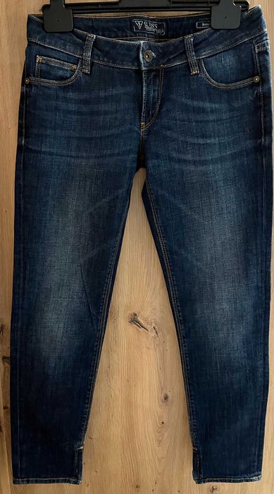 Jeansy marki Guess Beverly Skinny