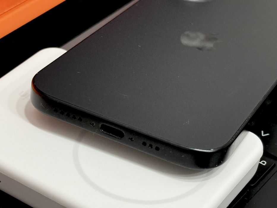 iPhone 16 128GB Black (100% АКБ 141 цикл зарядки, байпас)