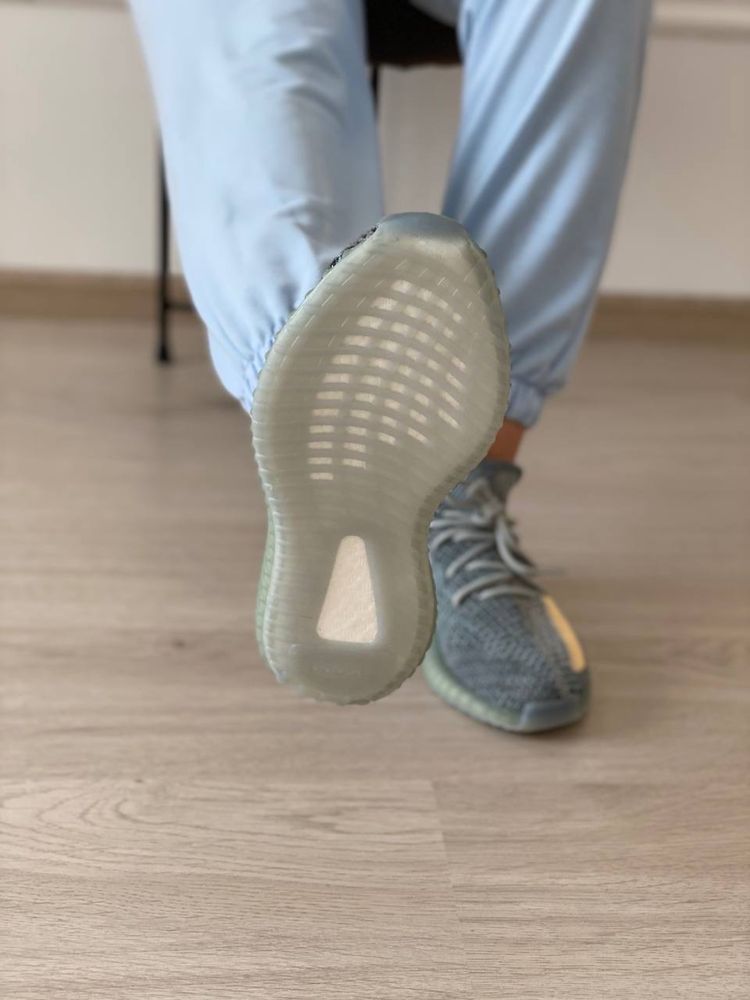 Кросівки Adidas Yeezy Boost 350 Ash Blue (36-38)