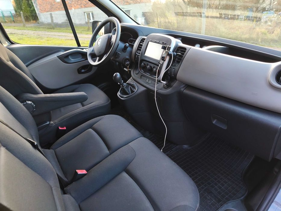 Wynajem Wypożyczę Busa 9osbow-możliwość z kierowcą licencja Chrzanów