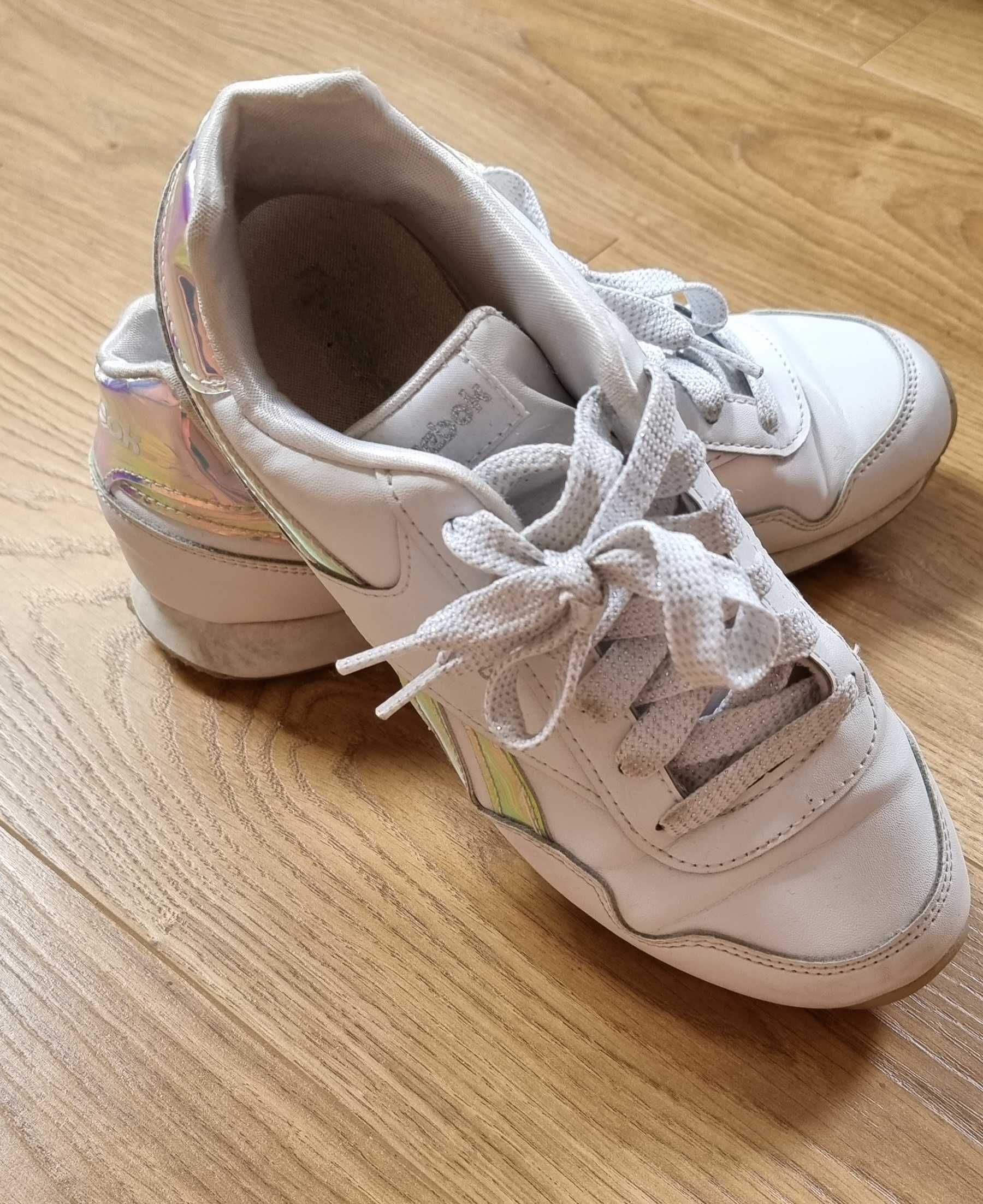 Buty sportowe Reebok Royal Classic G57517 rozmiar 35 białe błyszczące