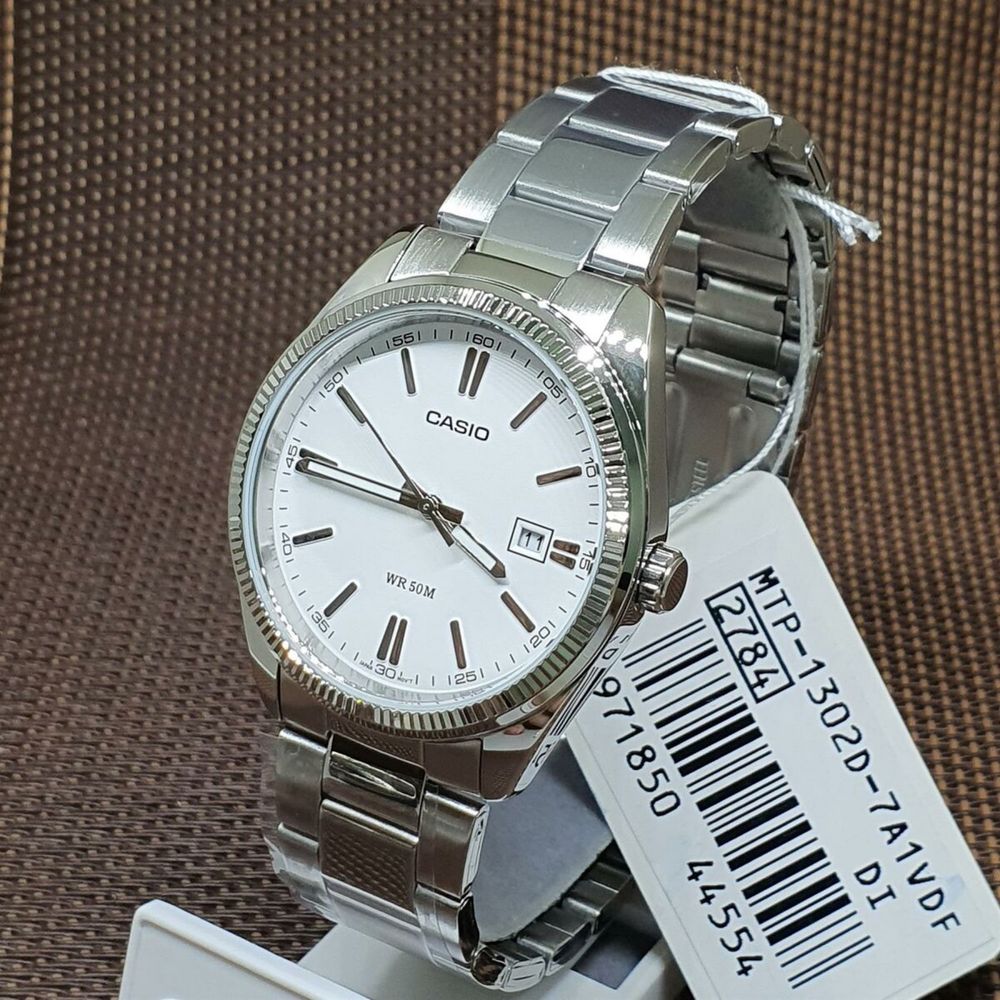 Чоловічий наручний годинник Casio