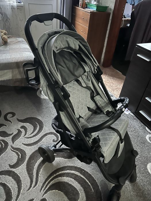Продам літню коляску Фріон