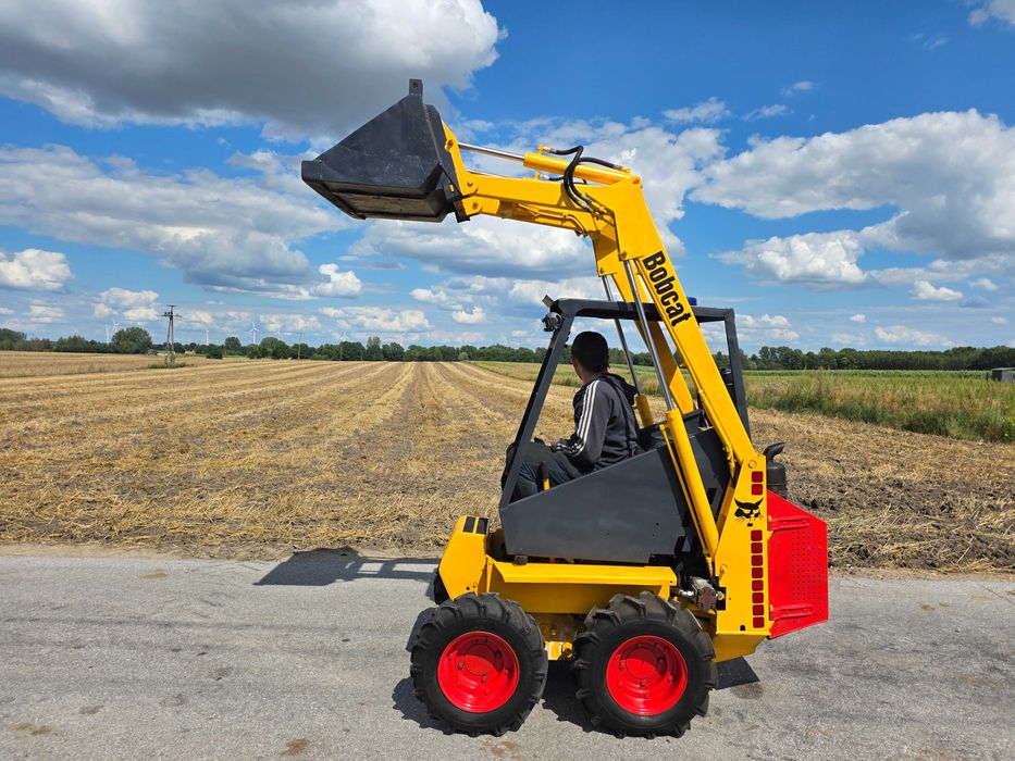 Mini Ładowarka Bobcat Diesel Ładowarka   szer.105 cm