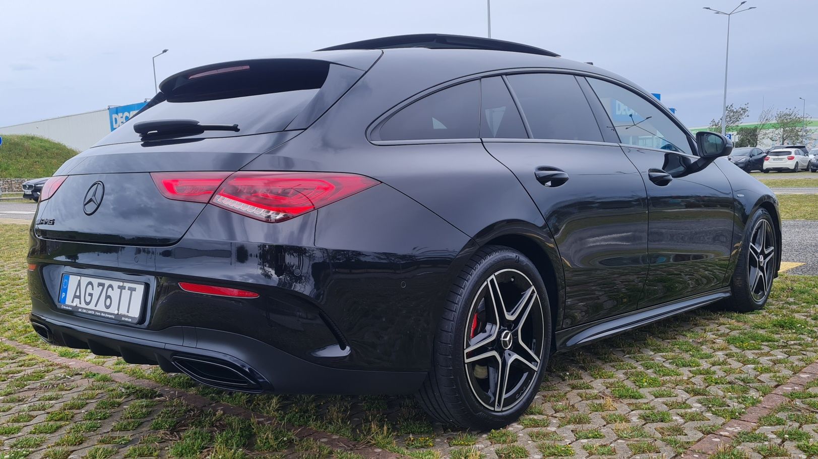 Mercedes-Benz CLA 180 d Shooting Brake AMG Line Aut