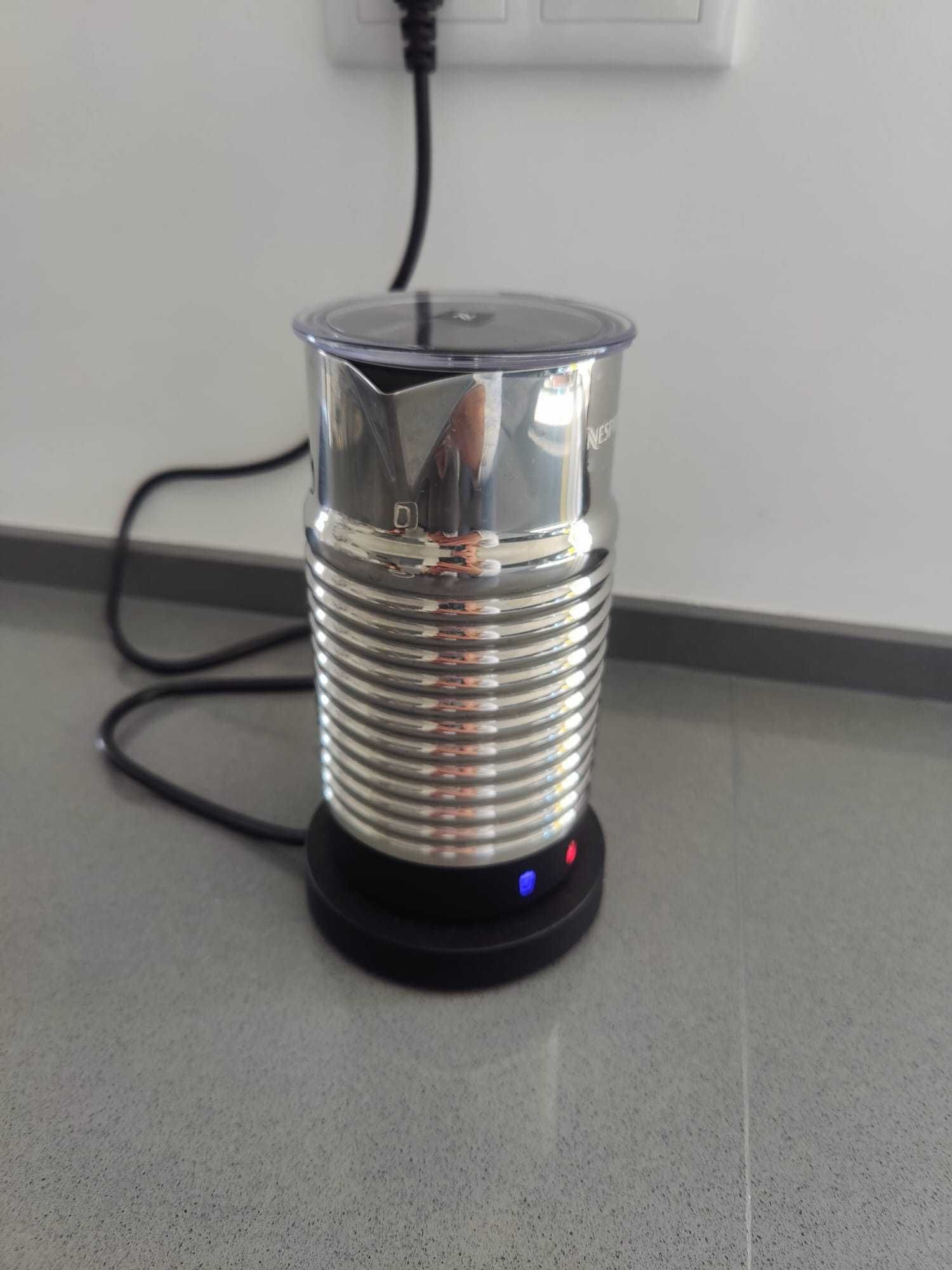 Espumador de leite Nespresso Aeroccino 4 | 5 meses | Como novo