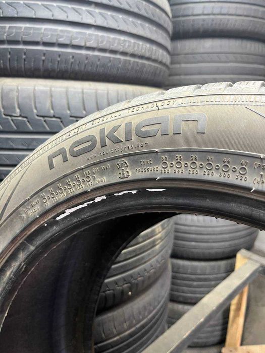 255/45 R18 Nokian пара зима
