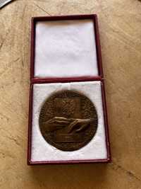 Medal dla malzenstw PRL