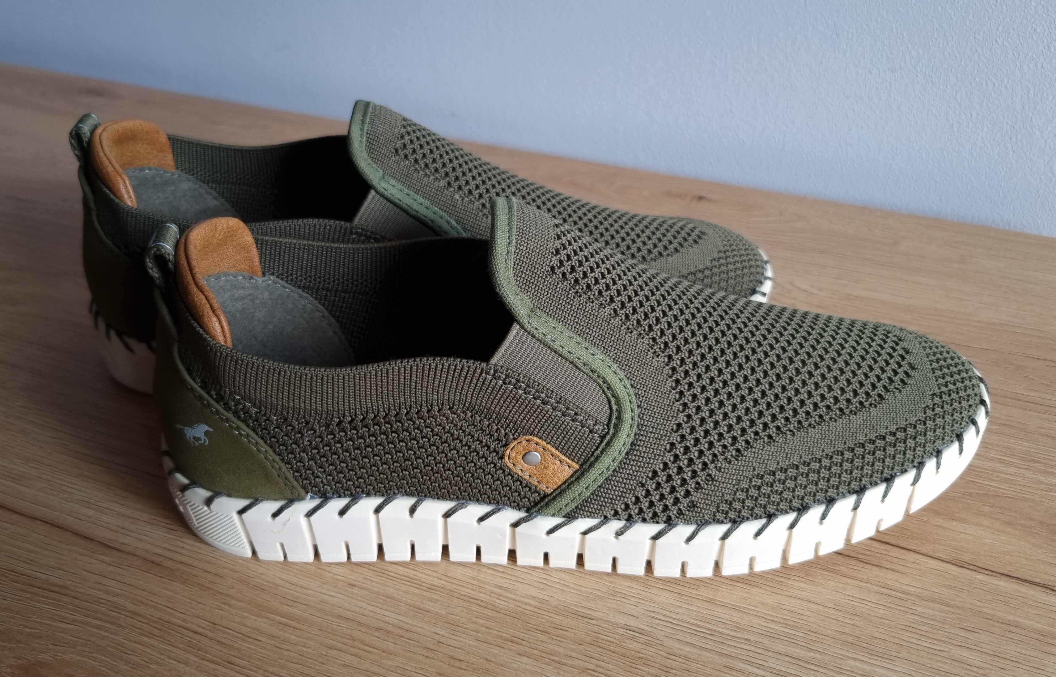 Damskie buty MUSTANG 1379.401 Loafersy Sneakersy slip-on wsuwane 39