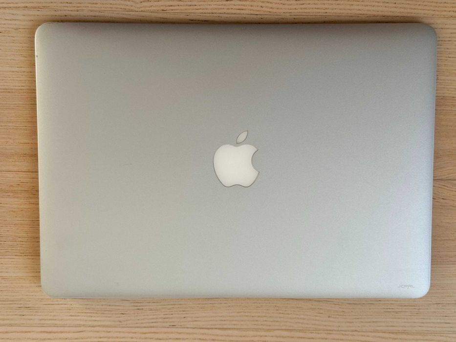 Apple Macbook Air 13" i5/4GB/128GB 2015 stan Bardzo dobry / Sequoia