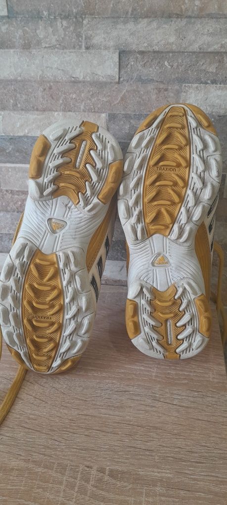 Halówki adidas rozmiar 29