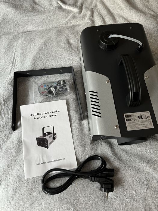 Wytwornica dymu LED FOGGER 1200W